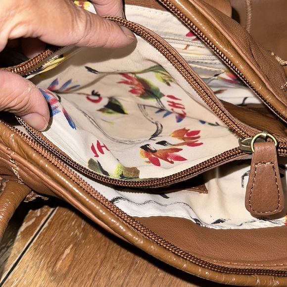 CHI BY CARLOS FALCHI LAMB SKIN LEATHER SNAKE SKIN SATCHEL - Picture 11 of 12